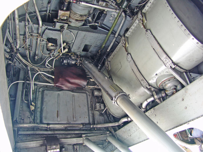 b17g-11