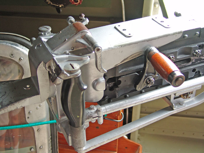 b17g-25