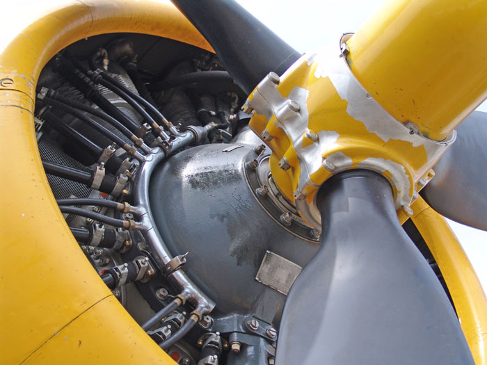 b17g-32