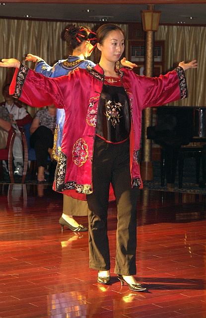 Performers16.JPG